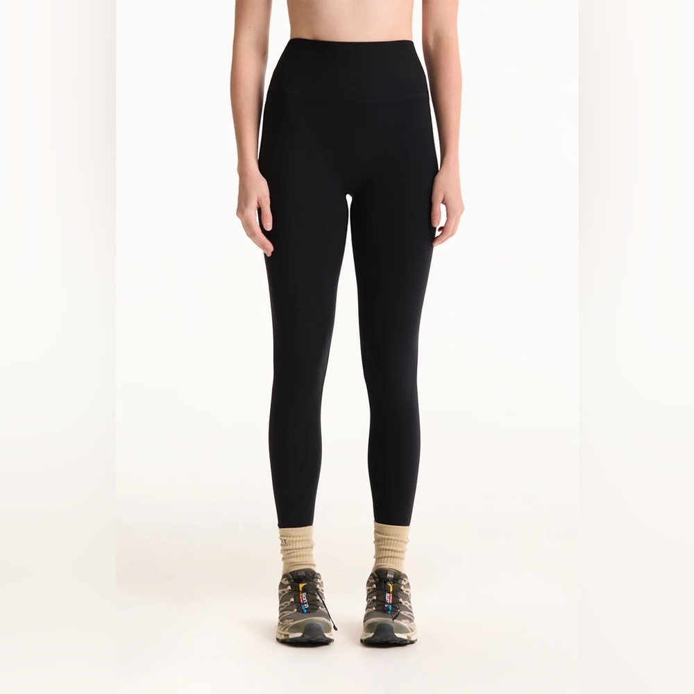 Set Active Formcloud Cloud Straight Leggings in M… - image 1